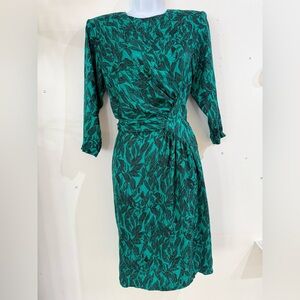 Green 100% Silk 80’s Vintage Leaf Print Wrap Dress Three Quarter Sleeve Size 10